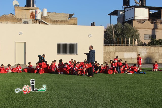 فيديو: قفزوا كالغزلان والفرحة والدموع تغمران شاكرين الرحمن وابو العبد بالحسبان في افتتاح ملعبهم الخضراوان   